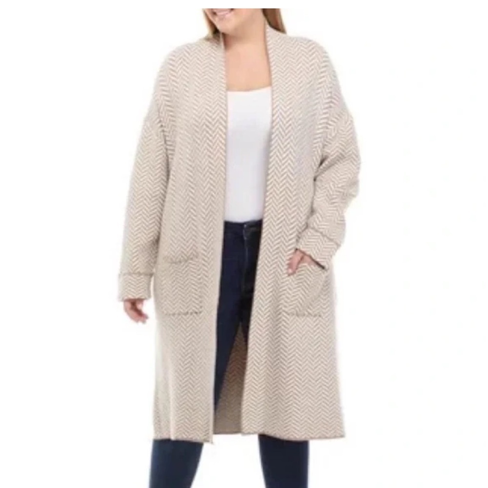 The limited Chevron Cardigan sweater​
BOUTIQUE